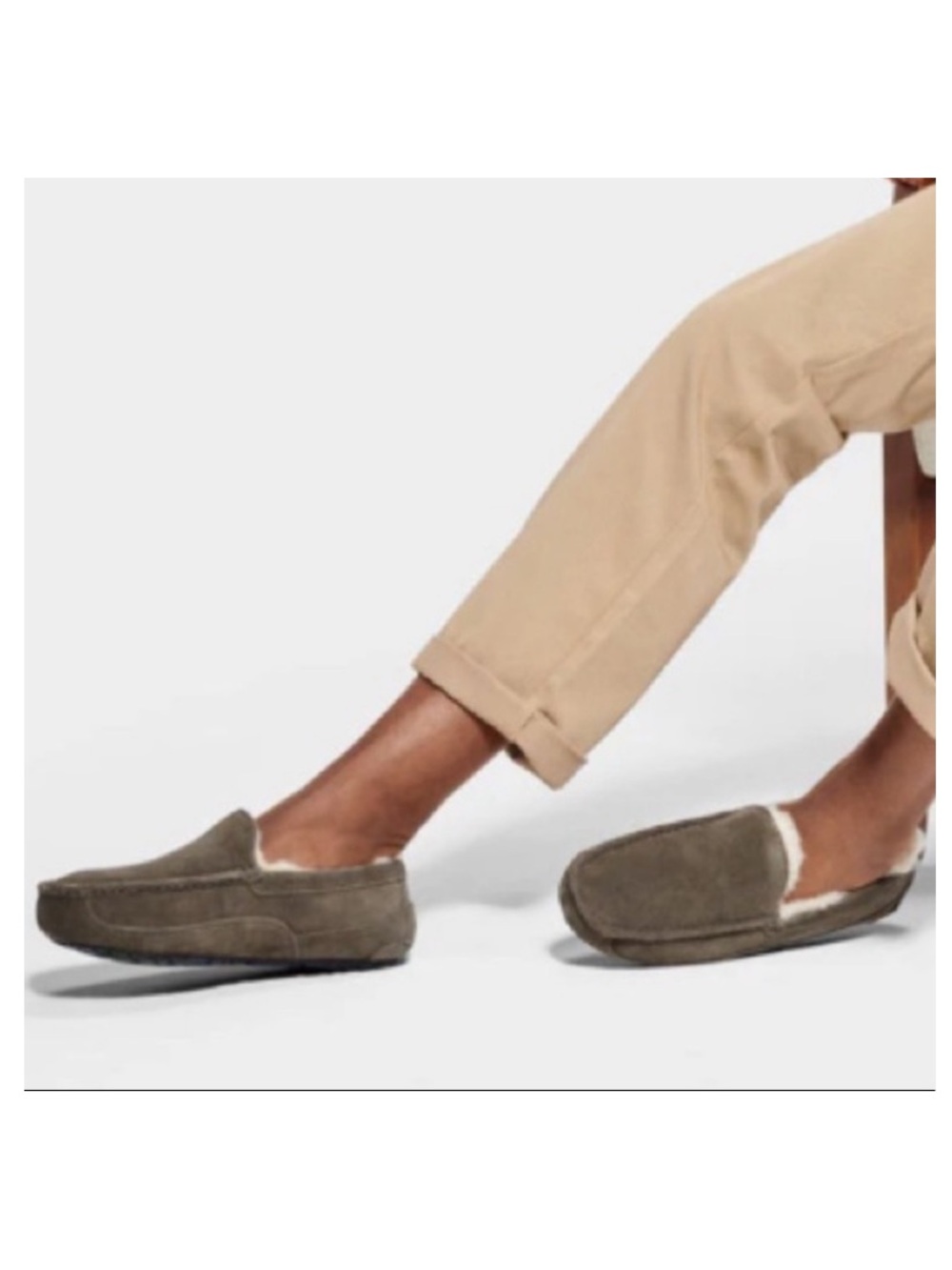 UGG Ascot loafers Men’s Size 8 gently used
